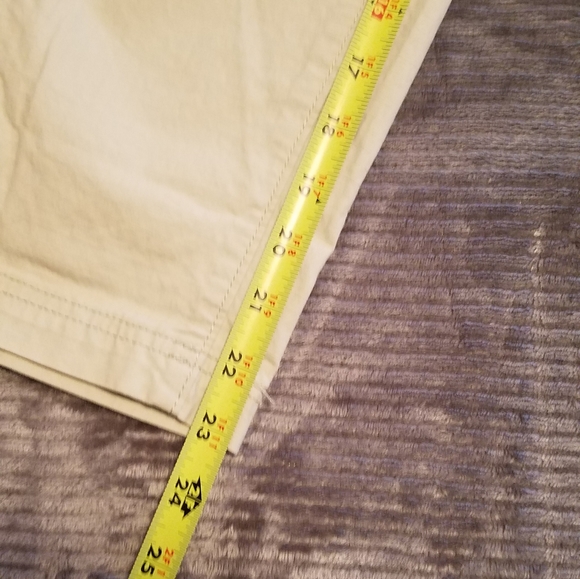 Eddie Bauer cropped cargo pants - Picture 4 of 5